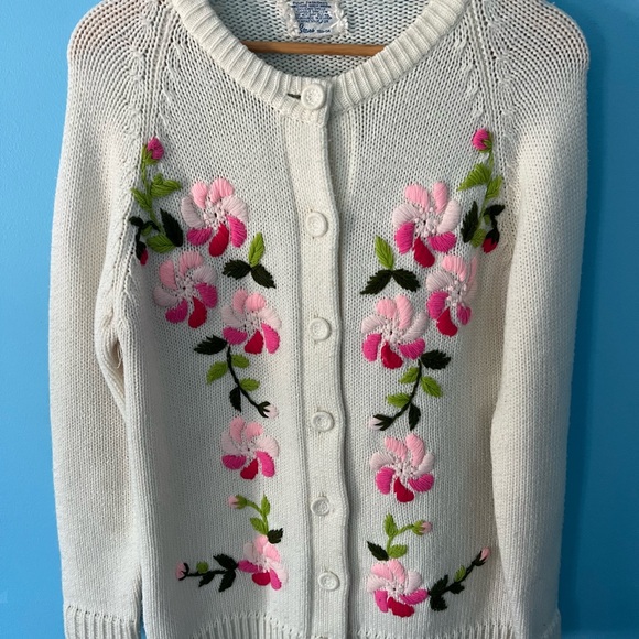 Sears Sweaters - Vintage 1960’s Embroidered  Floral Cardigan SweaterCream with Pink Flowers